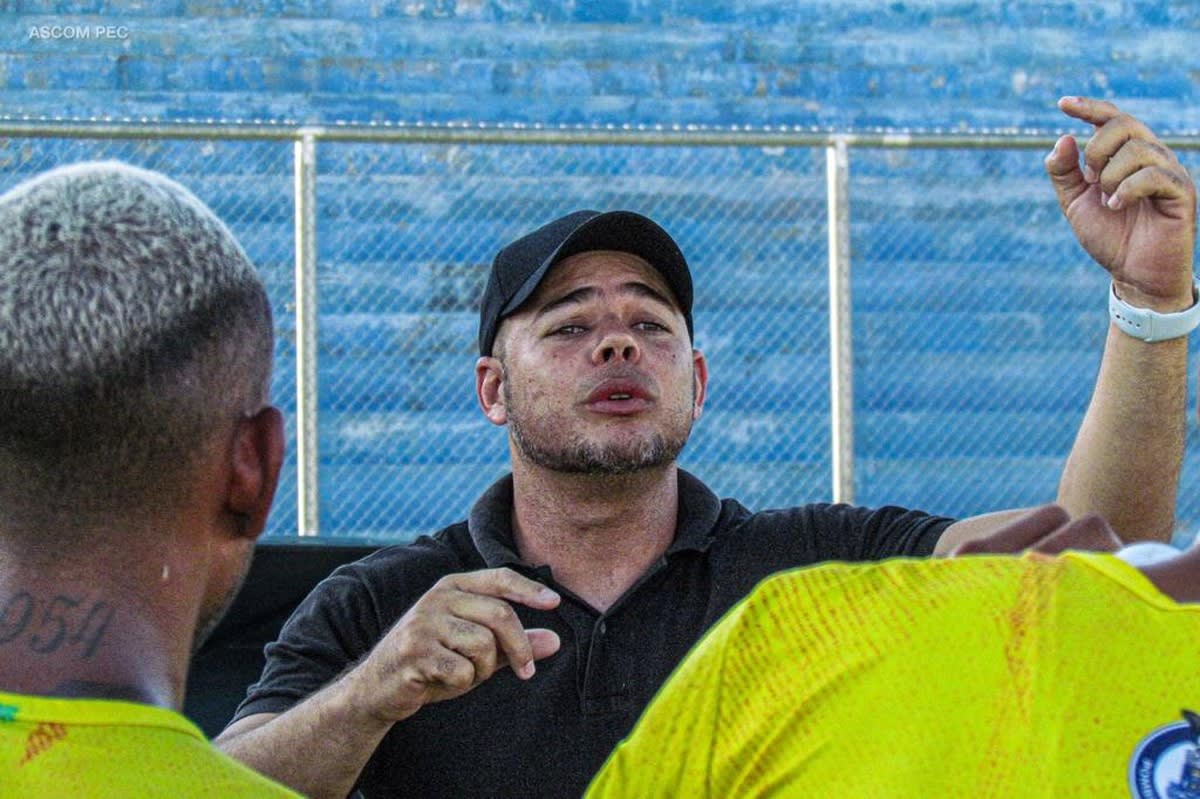 Novo técnico do sub-17 do Cruzeiro adota filosofia de vida como tática.