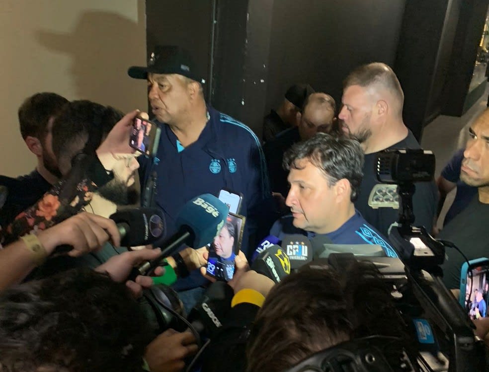 Entrevista de Alberto Guerra, presidente do Grêmio, após o Gre-Nal 442 — Foto: Bruno Ravazzolli