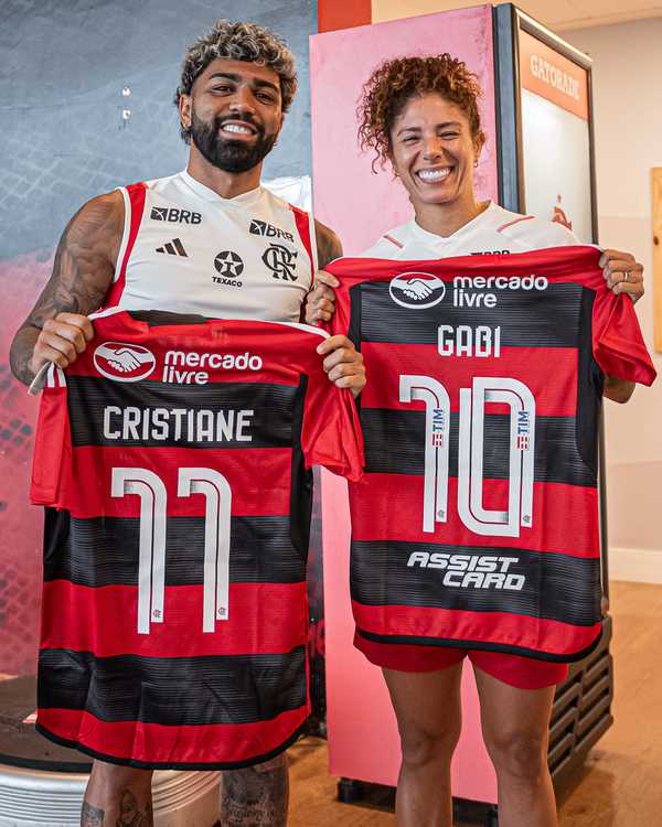 Cristiane chora ao encontrar Tite e troca camisas com Gabigol no Flamengo: Sou muito fã