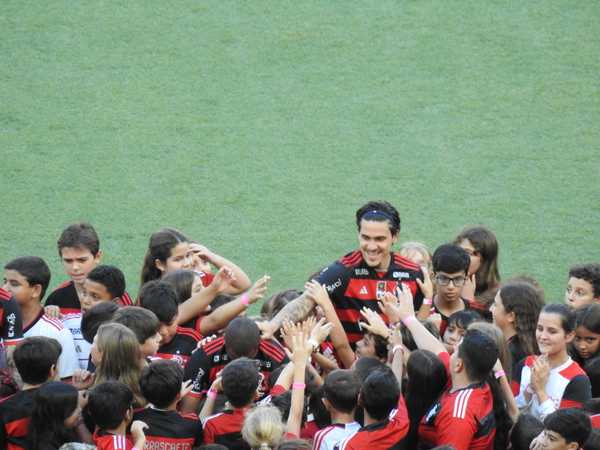 Flamengo consolida novos protagonistas para início de 2024 como campeão invicto