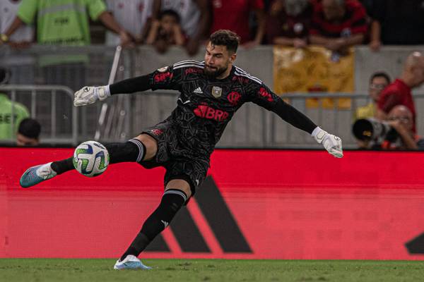 Continuidade de Matheus Cunha na Copa do Brasil durante rodagem do elenco Flamengo.