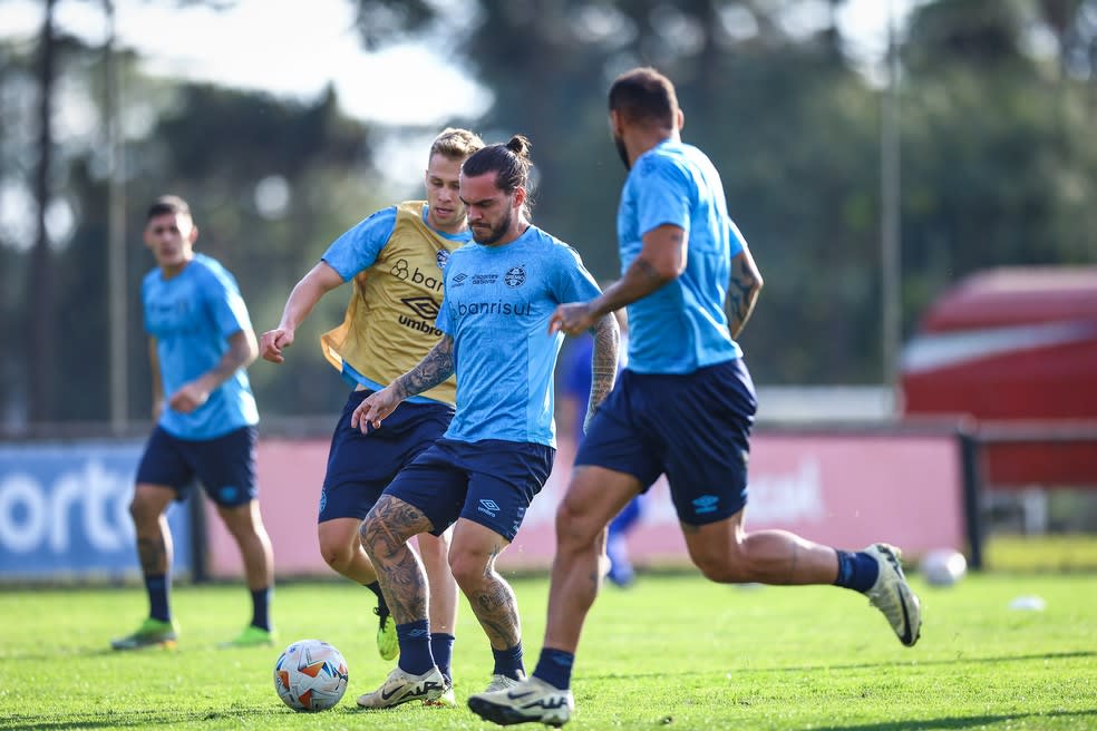 Mesmo em baixa no Grêmio, meia Nathan diz que quer ficar no Grêmio — Foto: Lucas Uebel/Grêmio