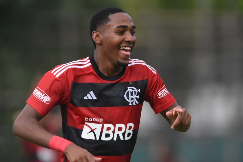 Flamengo elege prioridades na busca por reforços e prepara