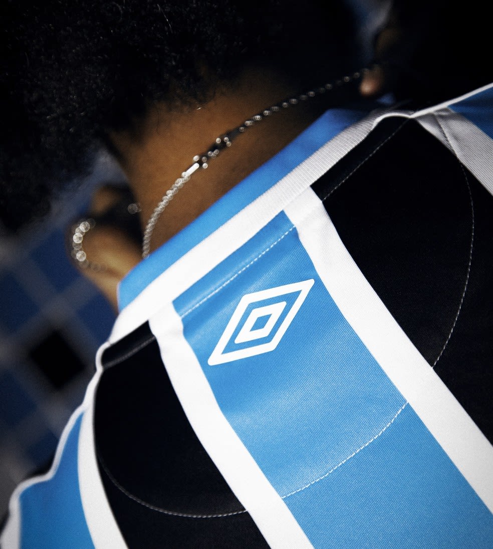 Grêmio camisa 2023 — Foto: Umbro/Divulgação