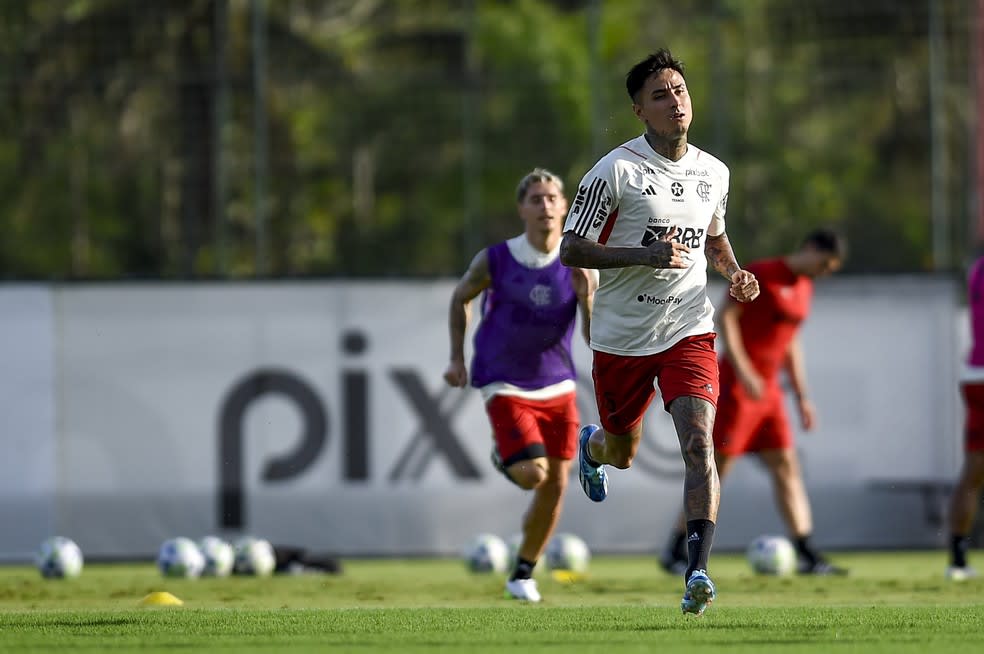 Escalação do Flamengo: Arrascaeta e Pulgar devem ser titulares