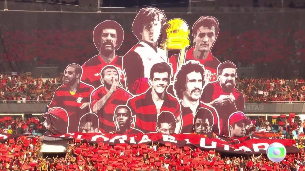 Mosaico de ídolos do Flamengo: veja quem é quem no bandeirão