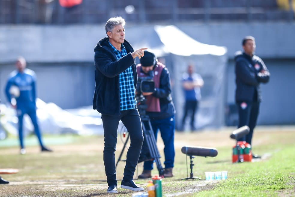 Renato Portaluppi na vitória do Grêmio sobre o Vitória-BA, no Brasileirão — Foto: Lucas Uebel/Grêmio FBPA