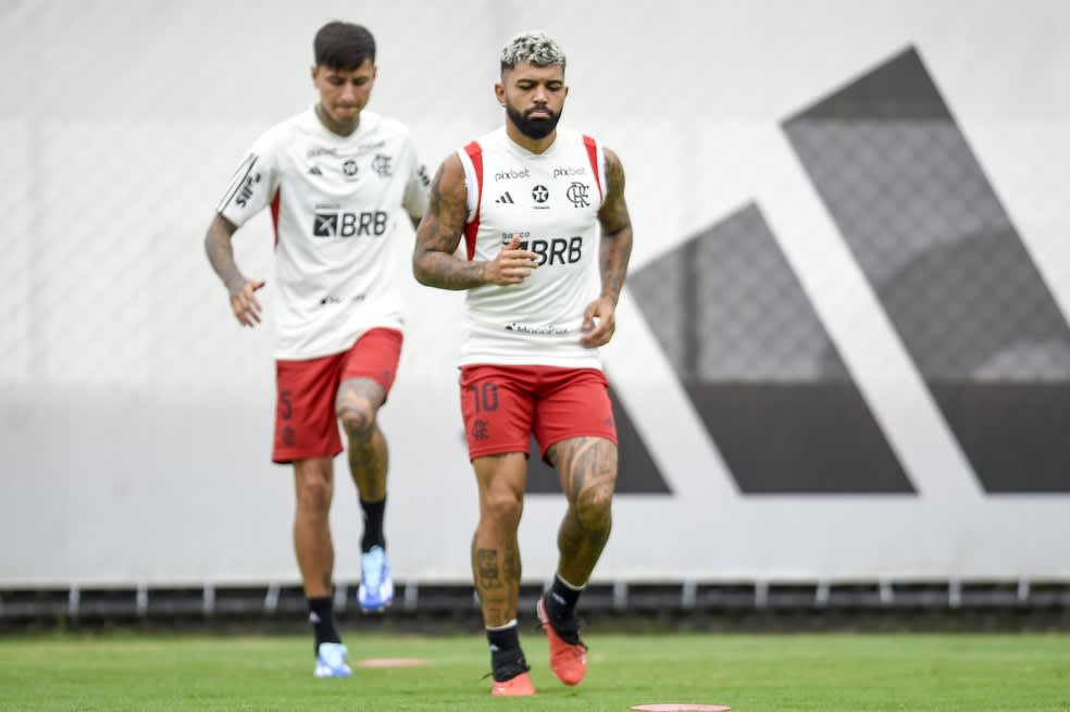 Pelo terceiro jogo seguido, Gabigol é deixado no banco de reservas