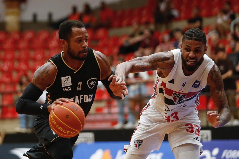 NBB: Flamengo vence São Paulo no primeiro jogo da final