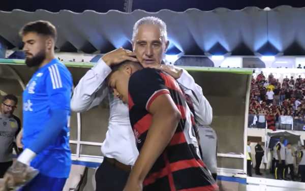 Igor Jesus ganha destaque no Flamengo após trabalhar com Tite.