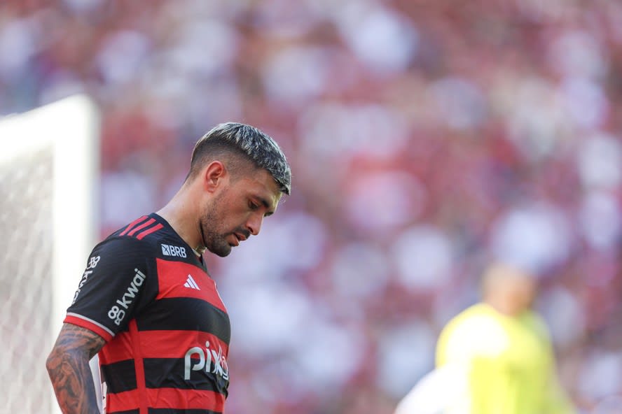 PENDÊNCIAS DO CLÁSSICO! Arrascaeta e Pulgar tem lesões confirmadas após jogo contra o Botafogo