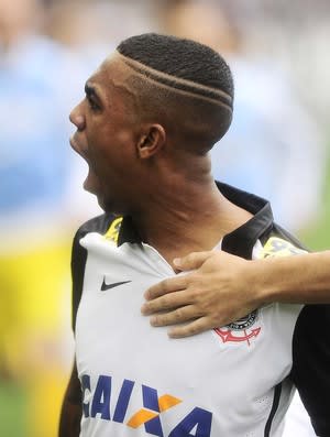 Malcom diz que Guerrero é ídolo do Corinthians e brinca: Não dê trabalho