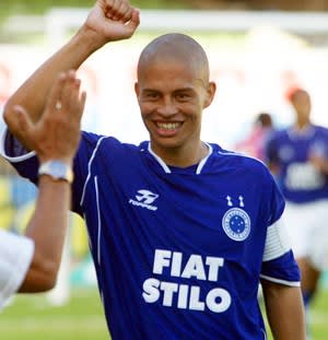 Superclássicos relembra Tríplice Coroa do Cruzeiro em 2003