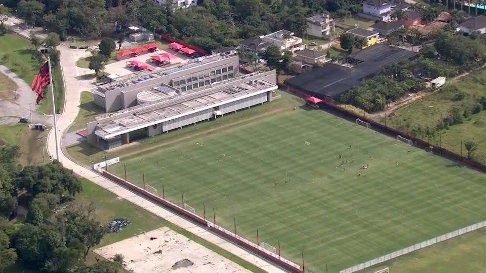 Flamengo planeja dossiê com cronologia dos fatos após e-mail que indicava risco no Ninho