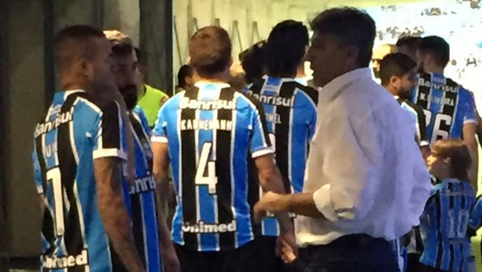 Classificação do Grêmio tem ofensa e Grohe do inferno ao céu em 16 pênaltis