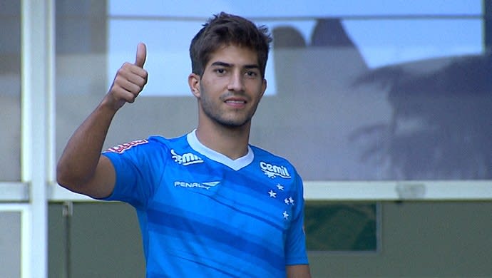 Lucas Silva não chega para ser titular do Real, analisa Bob Faria