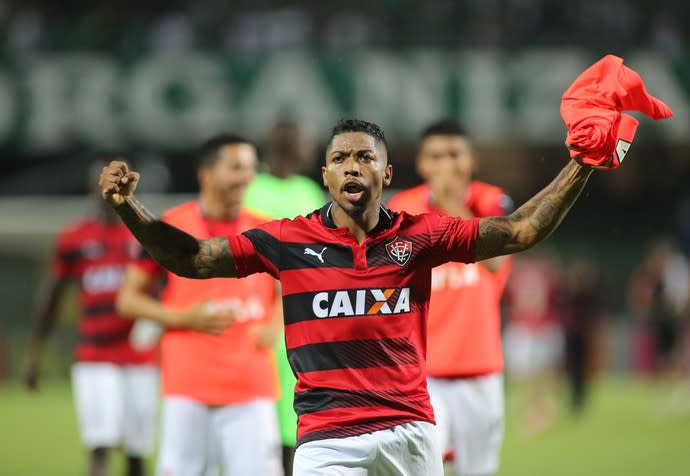 Botafogo, Flamengo e Grêmio fazem sondagens sobre Marinho, diz agente