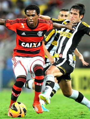 Indefinição no comando não atrapalha o time, diz Luiz Antonio