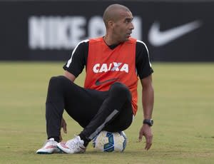 Empresário se reunirá com o Corinthians antes de acertar ida de Sheik para o Fla