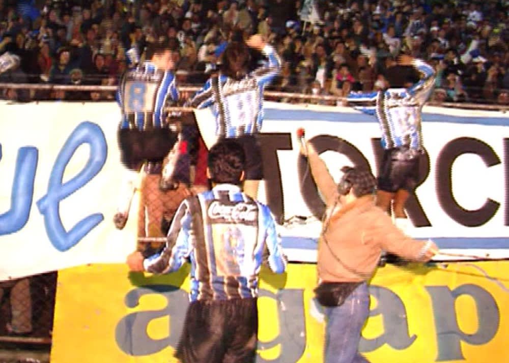 Jogo da lama e Dener em campo: o último título gaúcho do Grêmio no interior