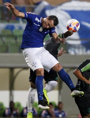 Bola rasteira: quase dois terços dos gols do Cruzeiro saem pelo chão