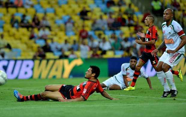 Com Libertadores à vista, Fla goleia a Cabofriense e encaminha vaga na final