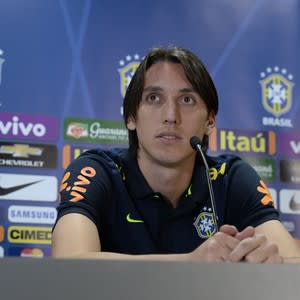 Suplente na Seleção, Geromel espera estar apto para encarar o Coritiba