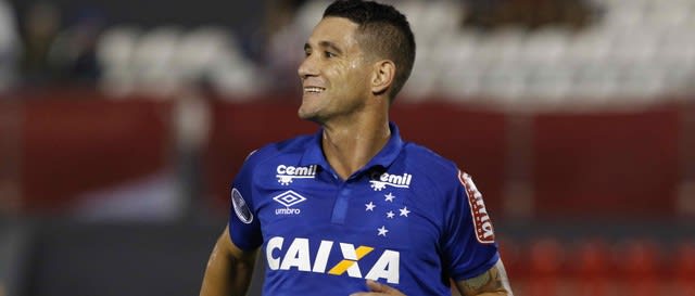 Atleticanos revivem tuíte profético de Thiago Neves, mas atacante garante: Não vou apagar