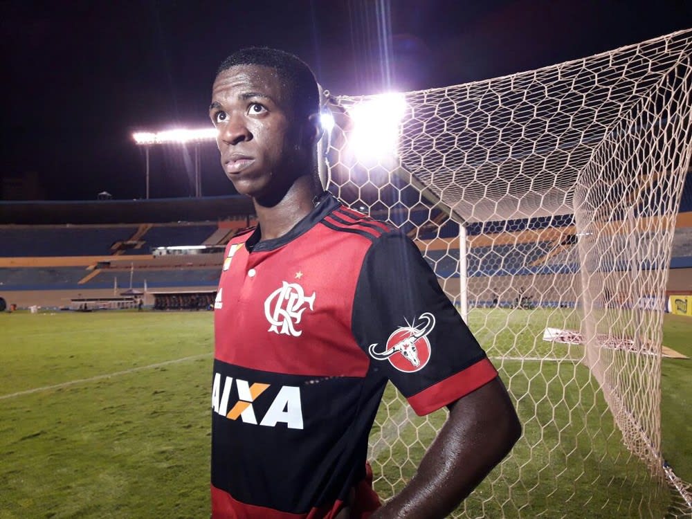 Vendido ao Real, Vinicius Jr. mantém foco no Fla: Não penso no dinheiro