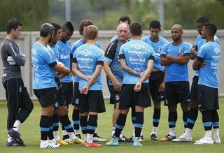 Após Braian, Grêmio saúda reforços caseiros e fica perto de grupo ideal