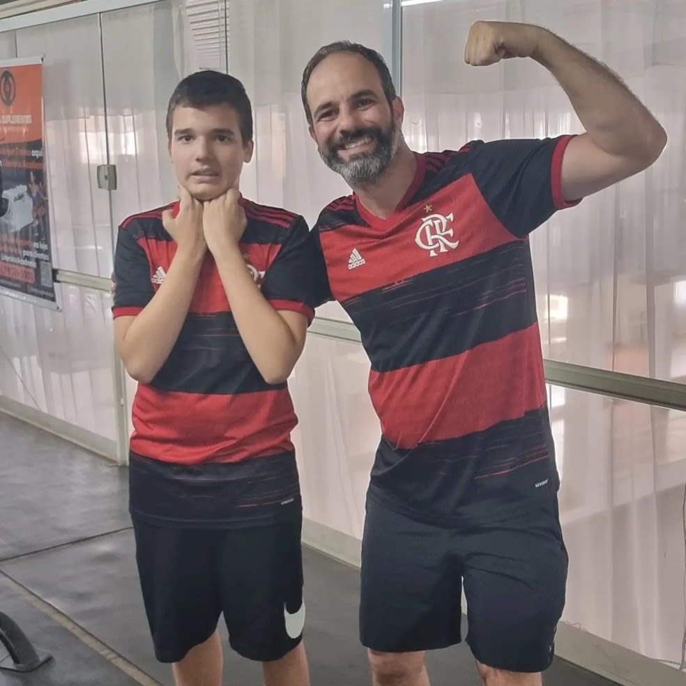 Inspirado no Corinthians, torcedor do Flamengo cria a Autistas Rubro-Negros e mira Clássico da Inclusão