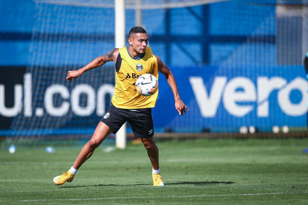 Luiz Fernando testa positivo para Covid-19 e vira mais um desfalque para o Grêmio