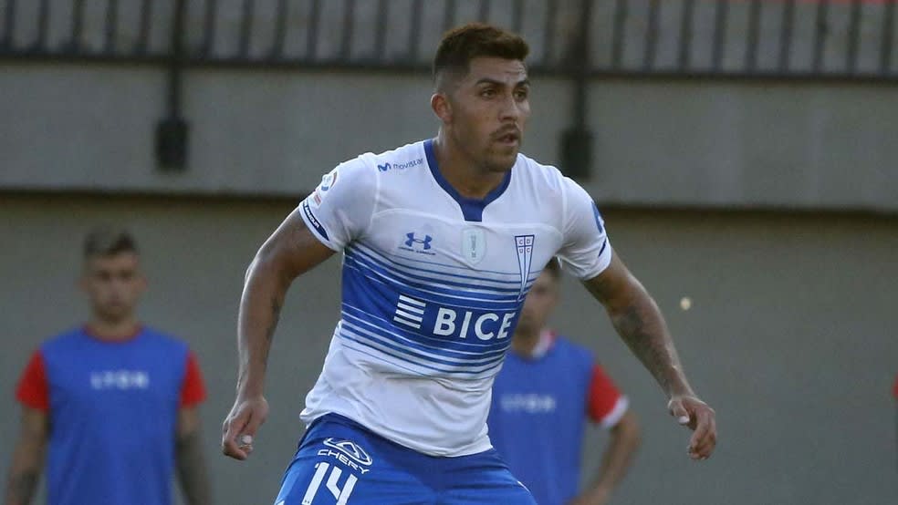 Grêmio acerta contratação de César Pinares, meia da Universidad Católica