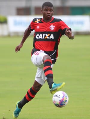 Sempre uma alegria vencer o Vasco, diz capixaba, após título do Flamengo