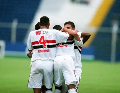 Pedido antigo: jogadores recordam pressão dos torcedores para entregar