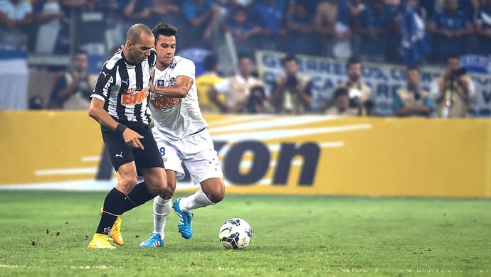 Cruzeiro e Atlético-MG dividem prêmios do 52º Troféu Guará