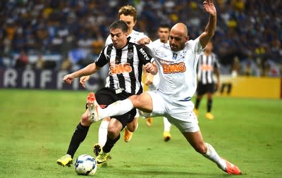 Jogadores do Cruzeiro citam desgaste ao falar da derrota na Copa do Brasil