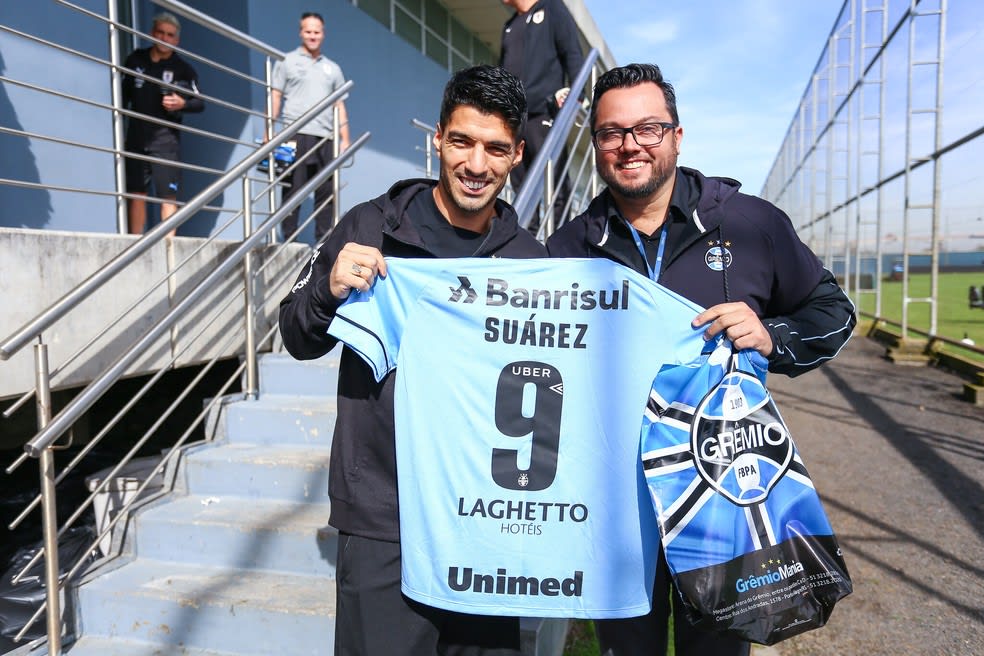 Camisa Oficial Azul Celeste Ypiranga