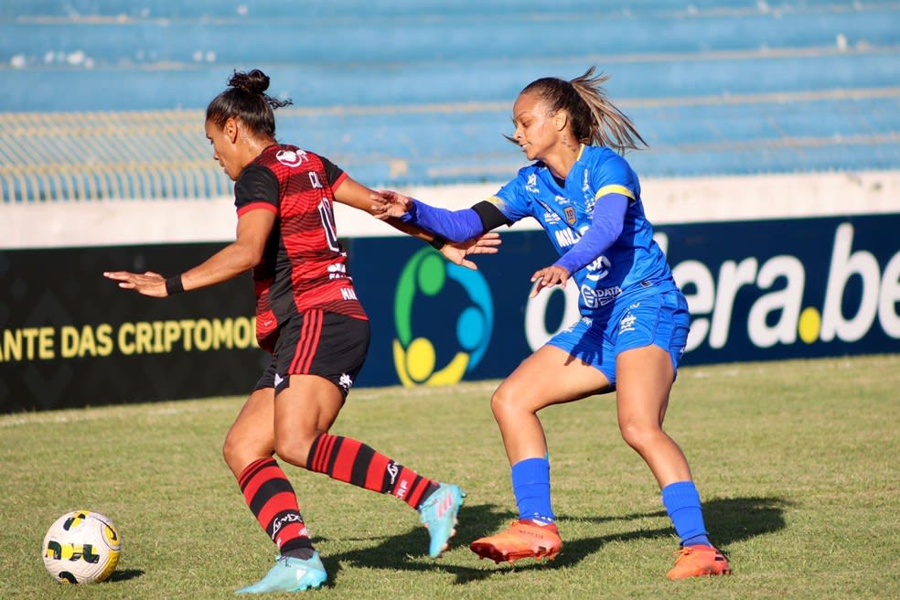 Feminino: Duda decide de pênalti, Flamengo vence o São José fora de casa e sobe na tabela