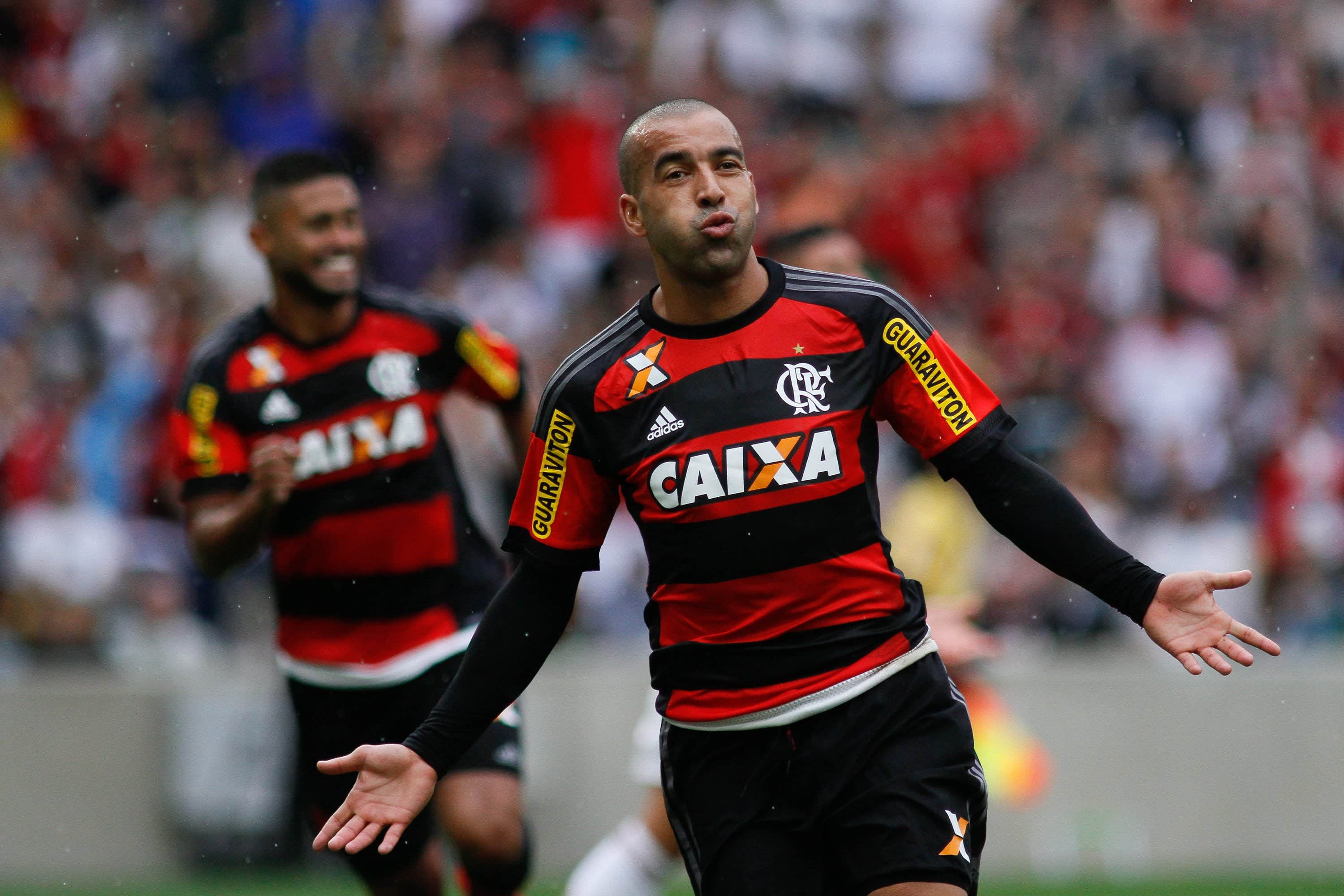 [Torcida Flamengo] Desejo de Emerson é permanecer, mas diretoria não deve renovar com o jogador