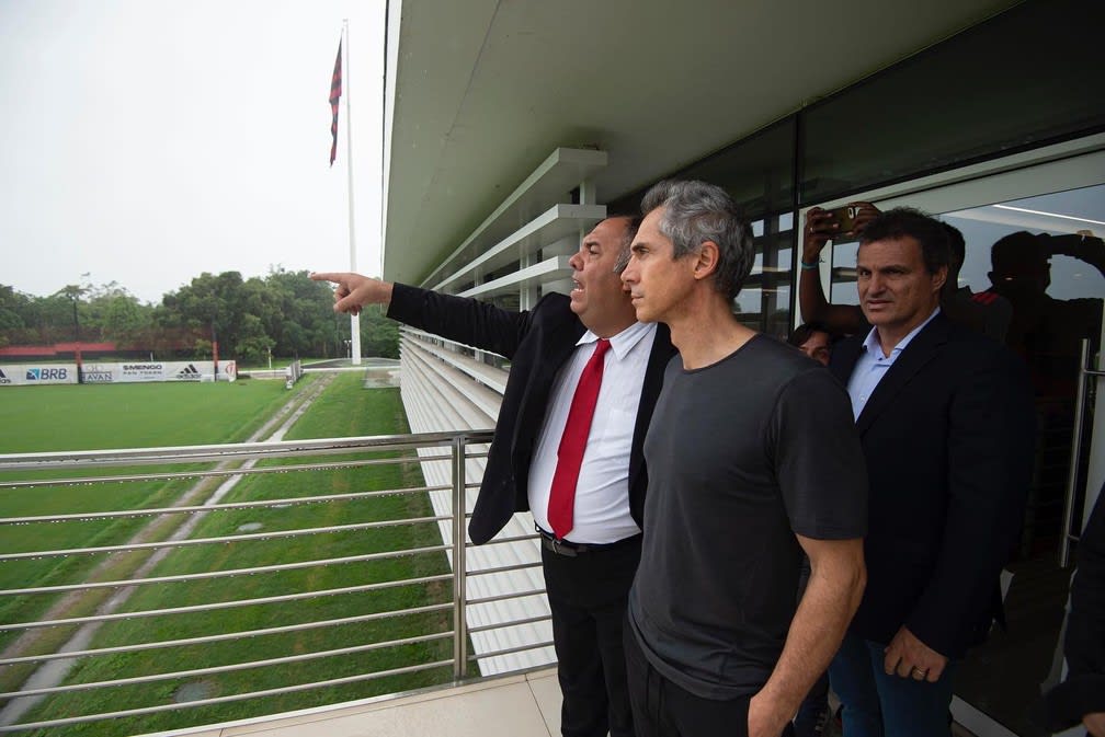 Paulo Sousa faz raio-x geral do Flamengo com pedidos e muito diálogo em oito horas confinado no CT