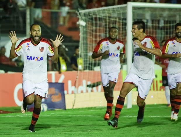 Fla se impõe e vence Brasil-Pel, mas gol no fim força o jogo da volta no Rio