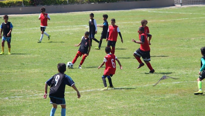 Fla seleciona Riquelmy e mais sete jogadores em peneira na terra de Dida