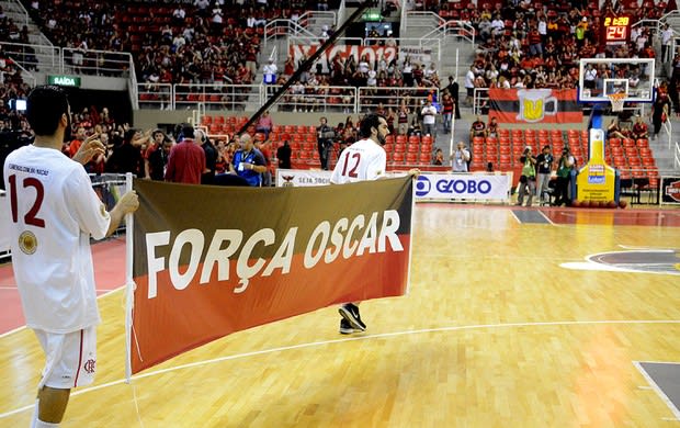 Caio Torres brilha, e Fla se impõe para levar o bicampeonato do NBB