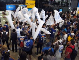 Focado no Criciúma, Cruzeiro é recebido com festa dos torcedores