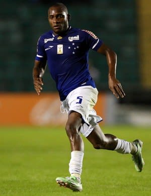 Willians afirma que Cruzeiro está com ânimo renovado para vencer clássico