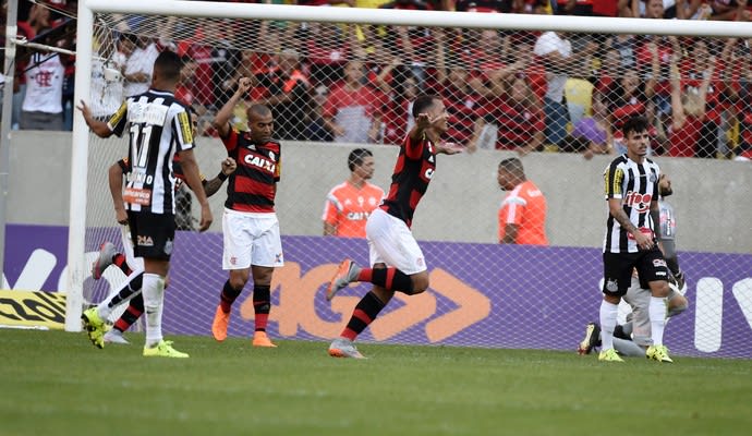 Flamengo abre 2 a 0, mas Santos acorda e arranca empate no Maraca