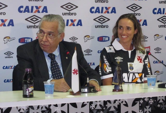 Fabiana Beltrame é apresentada como símbolo da retomada do Vasco