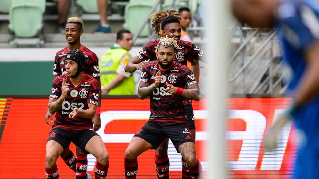 6 treinadores já foram demitidos este ano após ser derrotado pelo Flamengo