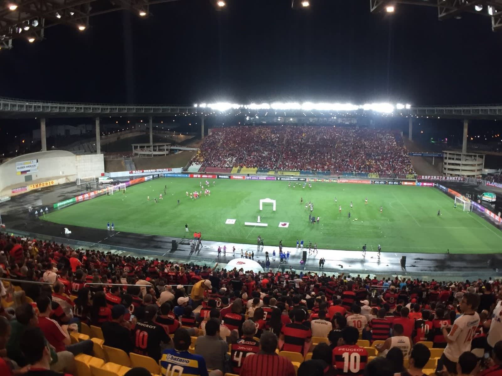 Na primeira decisão do ano, Flamengo busca nova lua de mel com Cariacica